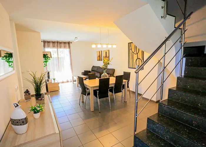 度假居 Litoral Costa Dorada - Palmeras Only Families *
